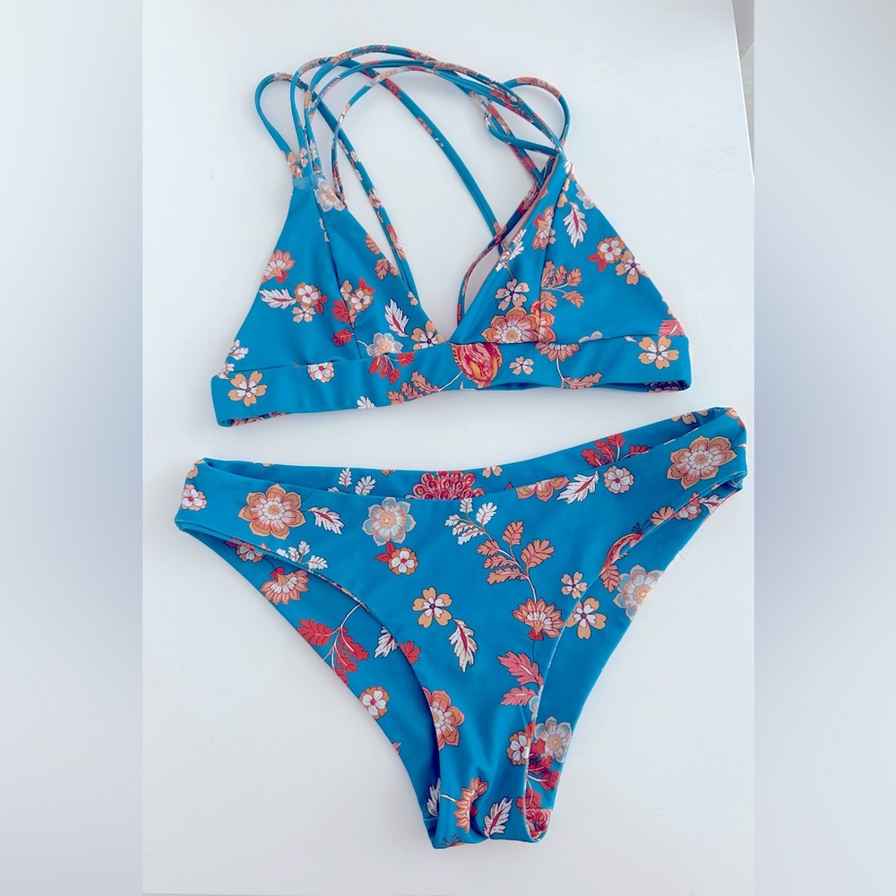 Kulani Kinis Floral Bikini
